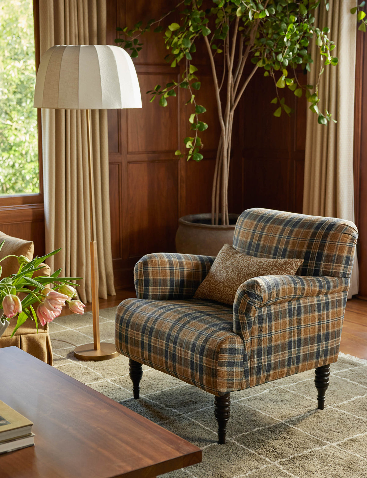 Ebele Floor Lamp - Living Room Floor Lamp for Living Rooms Light