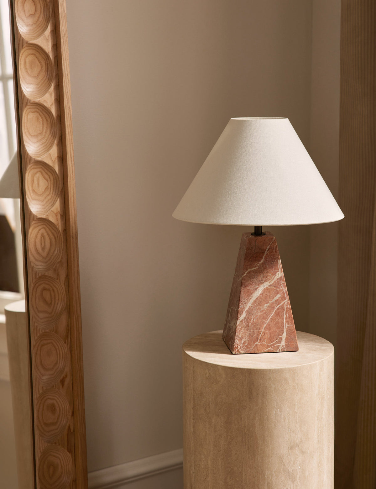 Camara Table Lamp - Designer Table Lamp for Nightstands Light