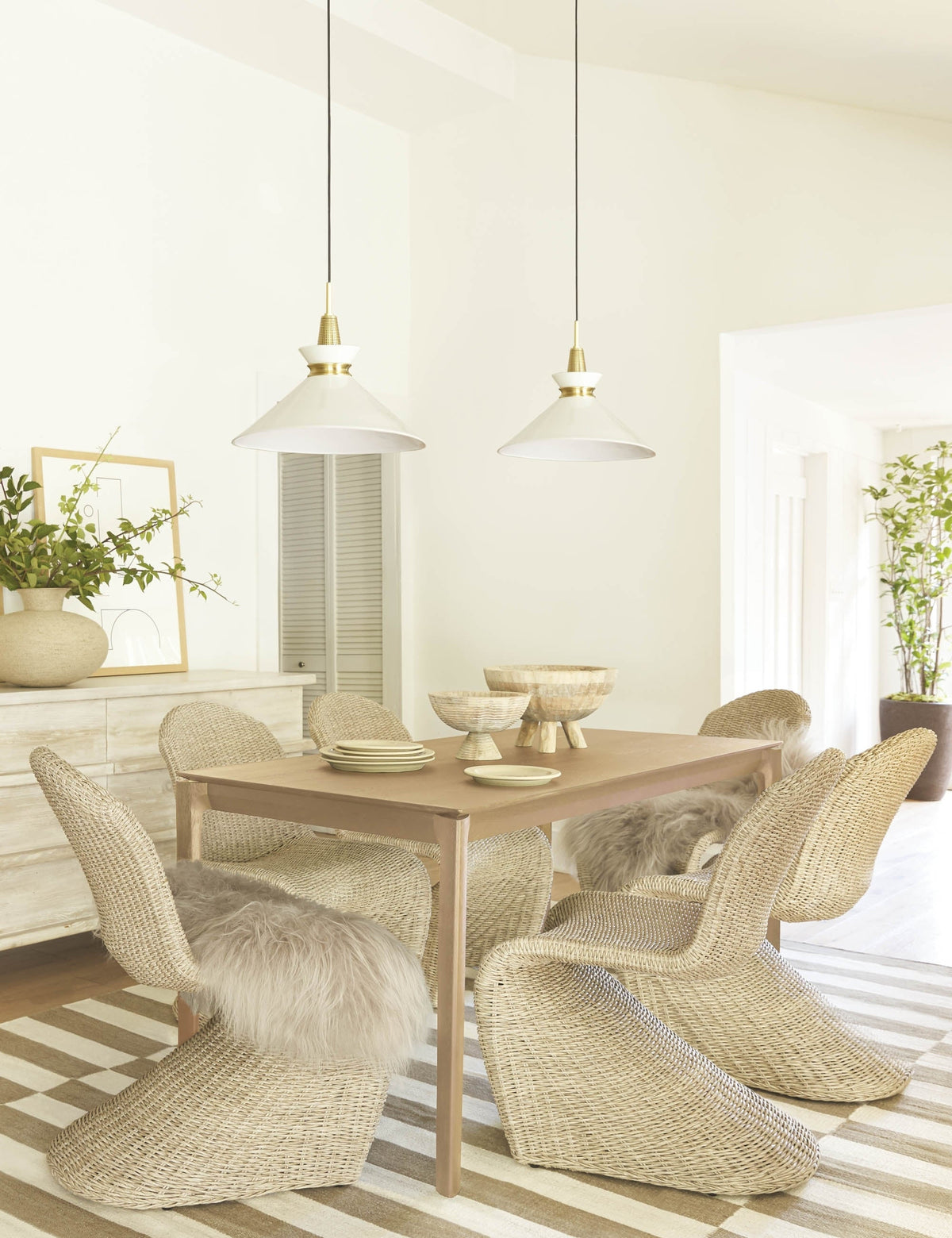 Kloe Pendant Light - Modern Ceiling Pendant Light for Dining Rooms